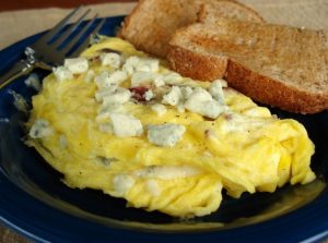 blue-cheese-omelette